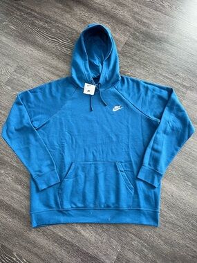 NWT Nike Sportswear Club Fleece Pullover Hoodie in Laser Blue
